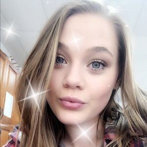 Meet your Posher, Myra